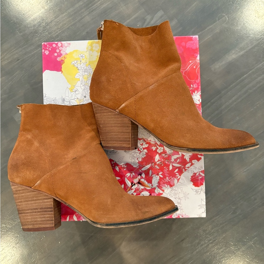Chinese Laundry Kind Heart Suede Whiskey Booties